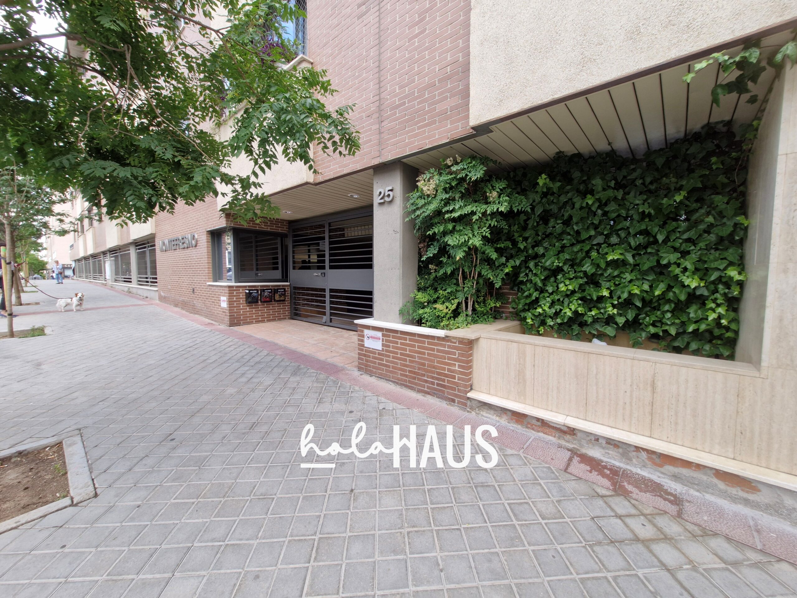 garaje-en-venta-montecarmelo (16)